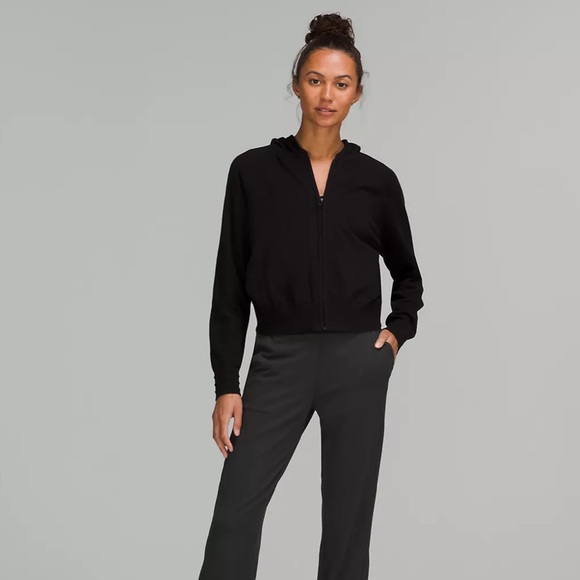 Lululemon Ready to Rulu Jogger *Black - Picture 2 of 5